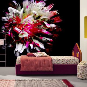 Siyah Üzeri Kırmızı Beyaz Çiçekli